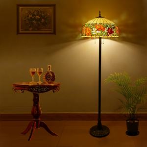 Lámpara de Pie LED E27 de Estilo Retro Americano de 20 Pulgadas, Hecha a Mano, para Sala de Estar o Dormitorio, con Vidrio Tiffany Multicolor y Cuerpo de Hierro, Decoración para el Hogar - Product Image 3