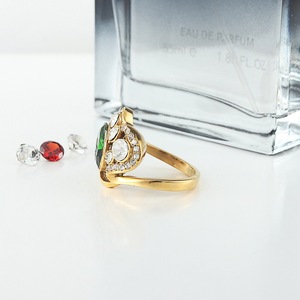 yunnique <b>Gold</b> Flower <b>Ring</b> With Green Gemstone And Clear Crystals Prong Setting Unisex Party Jewelry - Product Image 4