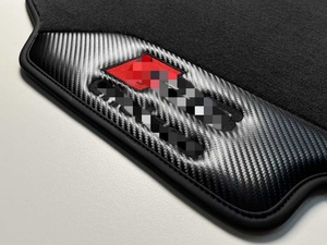 Tapis de sol de voiture en nylon de luxe sur mesure pour Ferrari F12 Berlinetta - Toutes saisons, antidérapant, 10 mm d'épaisseur, garantie 3 ans - Product Image 5