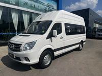 Fourgonnette Foton Toano à toit haut, 18 places, moteur Cummins 2.78 L Euro 5, transmission 4x2, boîte manuelle, 18 sièges.
