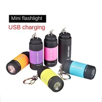 Senter LED Mini Ultra-terang Daya Tinggi Isi Ulang USB, Ringkas Model Gantungan Kunci, Genggam untuk Berkemah, Aktivitas Luar Ruangan, dan Rumah Tangga