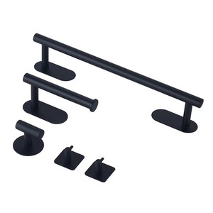 Ensemble de barres porte-serviettes murales noires modernes avec crochet rond réglable et base carrée – Accessoires de salle de bain contemporains - Product Image 4