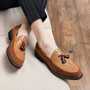 2025 Customized Men's Genuine Leather Casual <b>Pointed</b> <b>Toe</b> Loafers Easy Wear Retro Dress Wedding Shoes with <b>Flat</b> Feature - Product Image 5