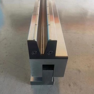 Pressa Piegatrice Idraulica da Fabbrica Cinese con Pompa, Lame in Acciaio Dolce e Inox per Lavorazione Metalli - Product Image 5