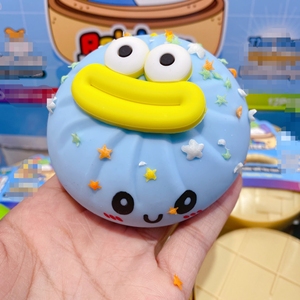 ของเล่นบีบตุ๊กตาซาลาเปาสีรุ้งลึกลับน่ารัก กล่องสุ่ม บรรเทาความเครียด และเป็นของขวัญสุดสร้างสรรค์ - Product Image 5