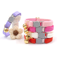 Collier de sécurité pour chat en velours côtelé avec clochette, collier réglable pour chat et chiot, boucle à dégagement rapide, logo personnalisé OEM ODM