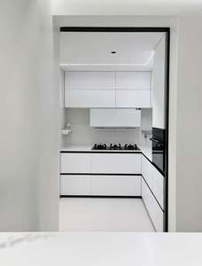 Gabinetes de Cocina Minimalistas sin Tiradores, Alacena Blanca, Armario Colgante Personalizado y Gabinetes Base - Product Image 6