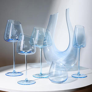 Vente en gros Verres en cristal de luxe Verres à <span class=keywords><strong>vin</strong></span> bleu <span class=keywords><strong>Verre</strong></span> à champagne pour restaurant bar mariage - Product Image 1