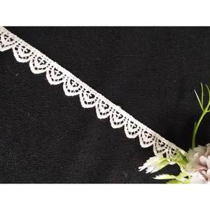Adornos de encaje de algodón blanco de 1,5 cm de ancho a precio de fábrica, último bordado Floral, encaje químico, encaje decorativo para - Product Image 2
