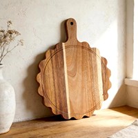 Planche à pizza en bois d'acacia de qualité supérieure avec bord festonné et poignée, design unique en forme de pétale, pour servir steak, fromage, dîner individuel