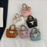 Nouvelle version coréenne du sac à bandoulière classique pour femme, avec une seule bandoulière de haute qualité, fermeture à glissière, petit sac portable