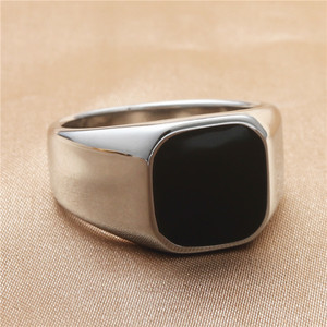 Bague carrée en acier inoxydable pour homme, bijoux géométriques en pierre noire, cadeau - Product Image 1