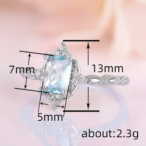 Anello con Design a Corona, Stile Elegante, Anello da Dito per Donne - Product Image 4