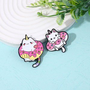 Broche de gato de Animal de Donut rosa de dibujos animados lindo Feliz cumpleaños unicornio gatito anillo de natación Pin de solapa esmaltado - Product Image 4