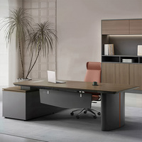 Bureau de direction de luxe en panneaux courbes, en forme de L, avec finition bois, poste de travail exécutif avec armoire latérale fixe verrouillable pour bureau de directeur