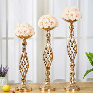 Support floral de luxe LANJO en fer doré, centre de table torsadé en métal pour fêtes, décoration de mariage, grand support de fleurs - Product Image 2