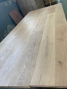 Pavimento in Legno di Quercia Ingegnerizzato con Superficie Spazzolata Profonda e Verniciatura UV, Grado ABCD, <span class=keywords><strong>Parquet</strong></span> Multistrato in Stile Moderno - Product Image 2