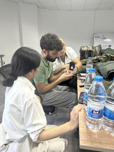 Chubasquero táctico al por mayor de fábrica Poncho de traje de lluvia verde oliva para lluvia - Product Image 6