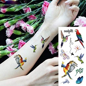 Commercio all'ingrosso CMYK colorato eco-friendly impermeabile temporaneo <span class=keywords><strong>tatuaggio</strong></span> <span class=keywords><strong>con</strong></span> gazza foglia fiori gufo <span class=keywords><strong>farfalla</strong></span> per gli uomini donne del corpo - Product Image 3