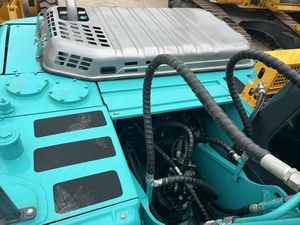 รถขุดตีนตะขาบ Kobelco SK200 มือสอง ขนาด 20 ตัน ได้รับการรับรองมาตรฐาน CE/EPA ระบบไฮดรอลิก เหมาะสำหรับงานก่อสร้าง สภาพดี ขาย - Product Image 5