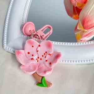 Llaveros con Colgantes de Flores de Durazno para Decorar Mochilas Escolares y Accesorios de Bricolaje - Product Image 6