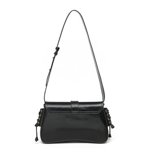 New Sweet Cool <b>Small</b> Shoulder <b>Bag</b> Fashion Handbag Woman Underarm <b>Black</b> <b>Bag</b> Wholesale Tanjing - Product Image 4