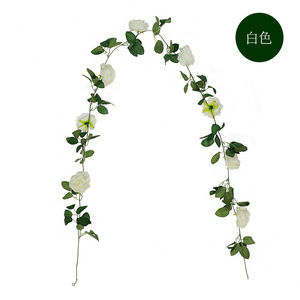 Guirlande de fleurs artificielles en soie blanche Ranunculus pour décoration de mariage, à suspendre au mur ou au plafond - Product Image 5