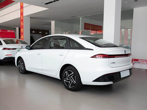 Offre Spéciale Voiture d'Occasion Voitures Chinoises <span class=keywords><strong>les</strong></span> <span class=keywords><strong>Moins</strong></span> Chères Roewe E6 2025 520km Édition Shencheng / Taxi / Mobilité - Product Image 2