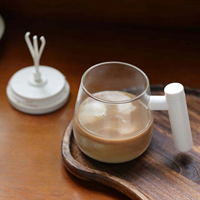 Mug à café électrique auto-mélangeur 2026 Emerit 400ml en verre borosilicate avec poignée effet bois et logo personnalisé