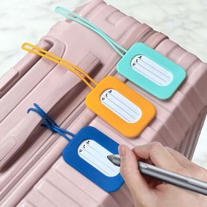 Étiquette nominative personnalisable en silicone souple écologique, résistante à l'eau, pour bagages d'avion – Cadeau promotionnel - Product Image 2