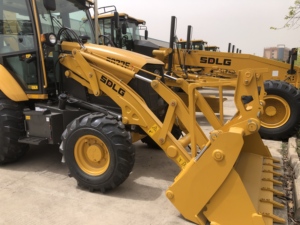 รถตักล้อยางขนาดเล็ก 5 ตัน เครื่องยนต์ดีเซล ขับเคลื่อนสี่ล้อ ประสิทธิภาพสูง ชิ้นส่วนหลัก มอเตอร์ ลูกปืน - Product Image 3