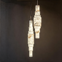 Lustre suspendu en albâtre élégant de style nordique moderne, lustre vertical artistique personnalisé pour villa, salon, escalier, décoration intérieure