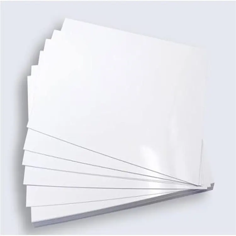 Afdrukpapier Op Maat Wit Kunstpapier Voor Het Afdrukken Van Foto Of Tijdschrift