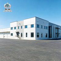 Immeuble commercial à structure métallique à plusieurs étages, complexe industriel préfabriqué à usage mixte, immeuble d'appartements à structure métallique