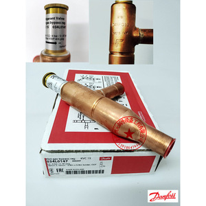 Vanne de dérivation de gaz chaud Danfoss KVC15 034L0147 3/8 po à souder ODF pour systèmes de réfrigération - Product Image 1