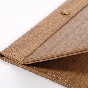 Carpeta de Menú de Cuero con Textura de Madera de Alta Calidad, con Encuadernación con Tornillos, Portamenús A4, Cubiertas para Menús de Restaurante - Product Image 3