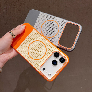 เคสโทรศัพท์มือถือแม่เหล็กสีตัดกันแบบเย็นสำหรับ iPhone 18 Pro Max 17 16 15  แบบด้านลายจุดคลื่น ป้องกันการกระแทก - Product Image 3