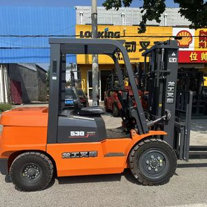 Carrello Elevatore Usato LONKING530 da 3 Tonnellate con Montante per Container a Sollevamento Completo in Vendita - Product Image 2