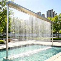 Fontaine cascade à rideau d'eau éclairée par LED, design à recirculation pour villa, cour, entrée d'hôtel, aménagement extérieur