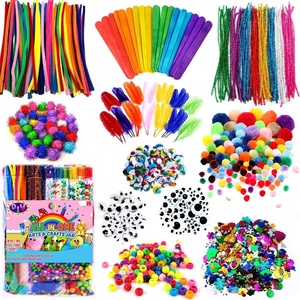 Kit de 1000 pièces pour loisirs créatifs DIY, fournitures d'art faites à la main pour cadeaux d'enfants, en plastique, feutrine colorée, pompons, plumes, boutons pour l'artisanat - Product Image 1