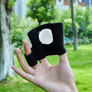 Mini guante de entrenamiento de tela de malla azul y negro con soporte para muñeca para voleibol de uso general - Product Image 4