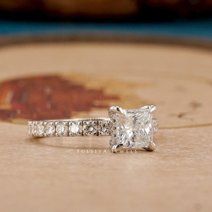 Anillos de diamantes de joyería fina con estilos clásicos y modernos diseñados con diamantes brillantes y exquisitos. - Product Image 1