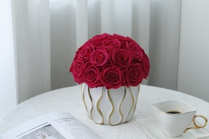 Nouvelle arrivée préservée <span class=keywords><strong>rose</strong></span> dôme boîte <span class=keywords><strong>vase</strong></span> en céramique <span class=keywords><strong>avec</strong></span> <span class=keywords><strong>rose</strong></span> éternelle pour la décoration de la maison - Product Image 5