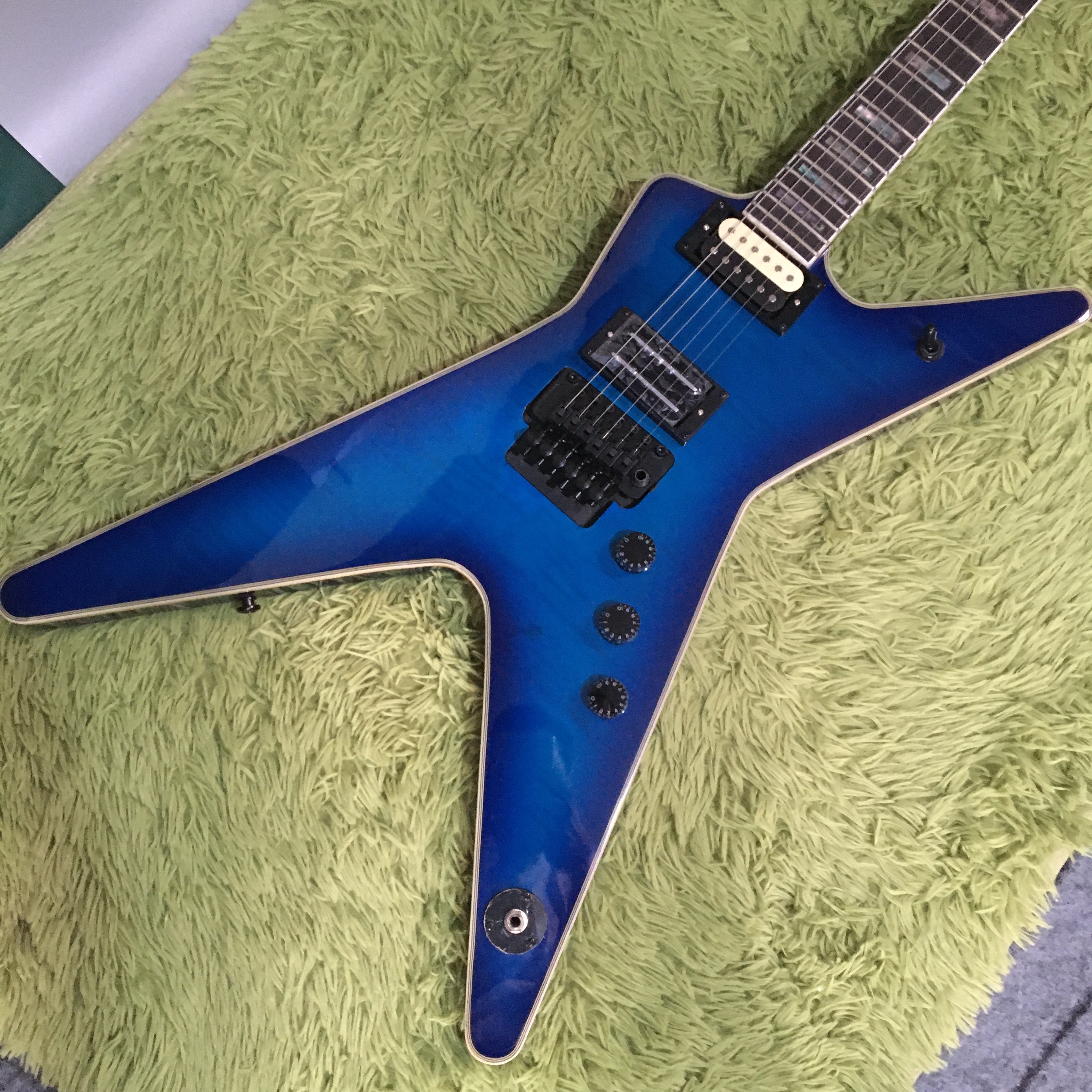 Dimebag Darrell Blue Washburn Electric Guitar, Maple Back