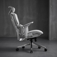 Chaise de jeu ergonomique avec haut-parleurs intégrés, accoudoirs réglables 4D, support dorsal haut et design mignon sur le thème de Cinnamon Roll