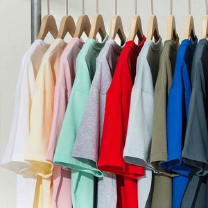 T-shirts en coton surdimensionnés pour hommes, couleur personnalisée, logo personnalisé, ensemble cadeau de merchandising pour conférences - Product Image 1