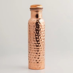 Botella de Agua Ecológica Clásica de Cobre Puro con Acabado Martillado - Product Image 5