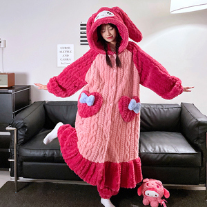 Completo <span class=keywords><strong>pigiama</strong></span> invernale <span class=keywords><strong>in</strong></span> <span class=keywords><strong>pile</strong></span> di corallo con cappuccio e vestaglia lunga con cappuccio - Product Image 2