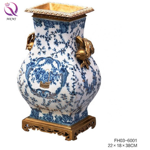 Personnalisé faible QUANTITÉ MINIMALE DE COMMANDE de luxe haut de gamme bleu et blanc porcelaine main-peint or généraux autel et vases pour d'autres décor à <span class=keywords><strong>la</strong></span> maison - Product Image 2
