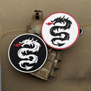 Parche de PVC con diseño de serpiente y dragón que brilla en la oscuridad, con gancho y bucle para mochila, sombrero, bolso, decoración DIY, insignia del año de la serpiente del zodíaco chino - Product Image 4